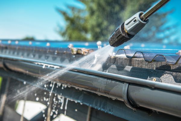 Cost of Gutter Pressure Washing in Green Bay