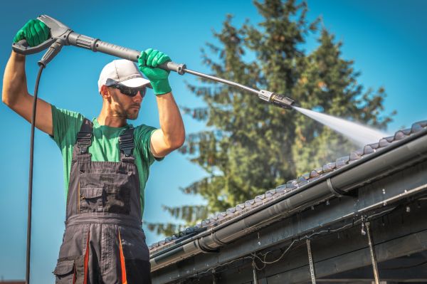 Cost of Gutter Washing in Green Bay
