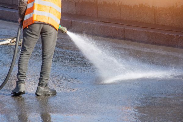 Cost of Asphalt Pressure Washing in Green Bay