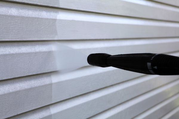 Cost of Condo Siding Power Washing in Green Bay